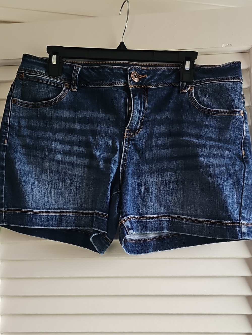 Classic Women's Mid-Rise Dark Blue Denim Shorts